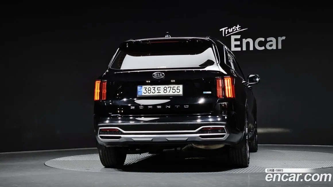 Kia Sorento — фото 7