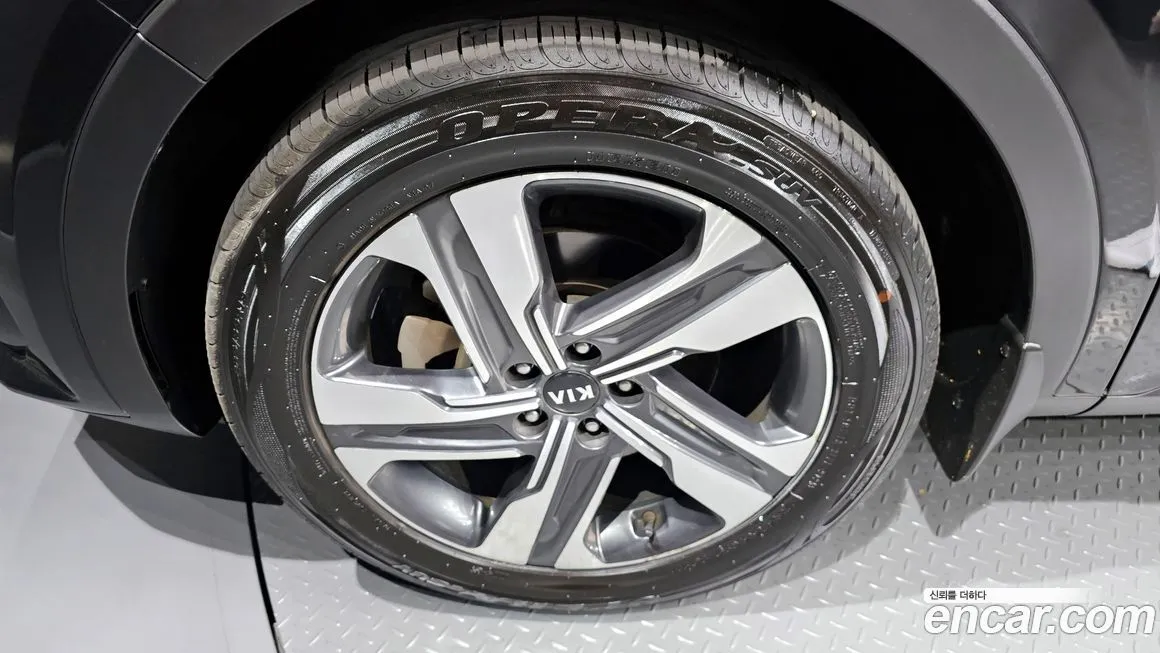 Kia Sorento — фото 4