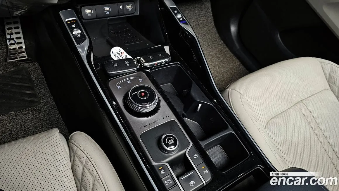 Kia Sorento — фото 5