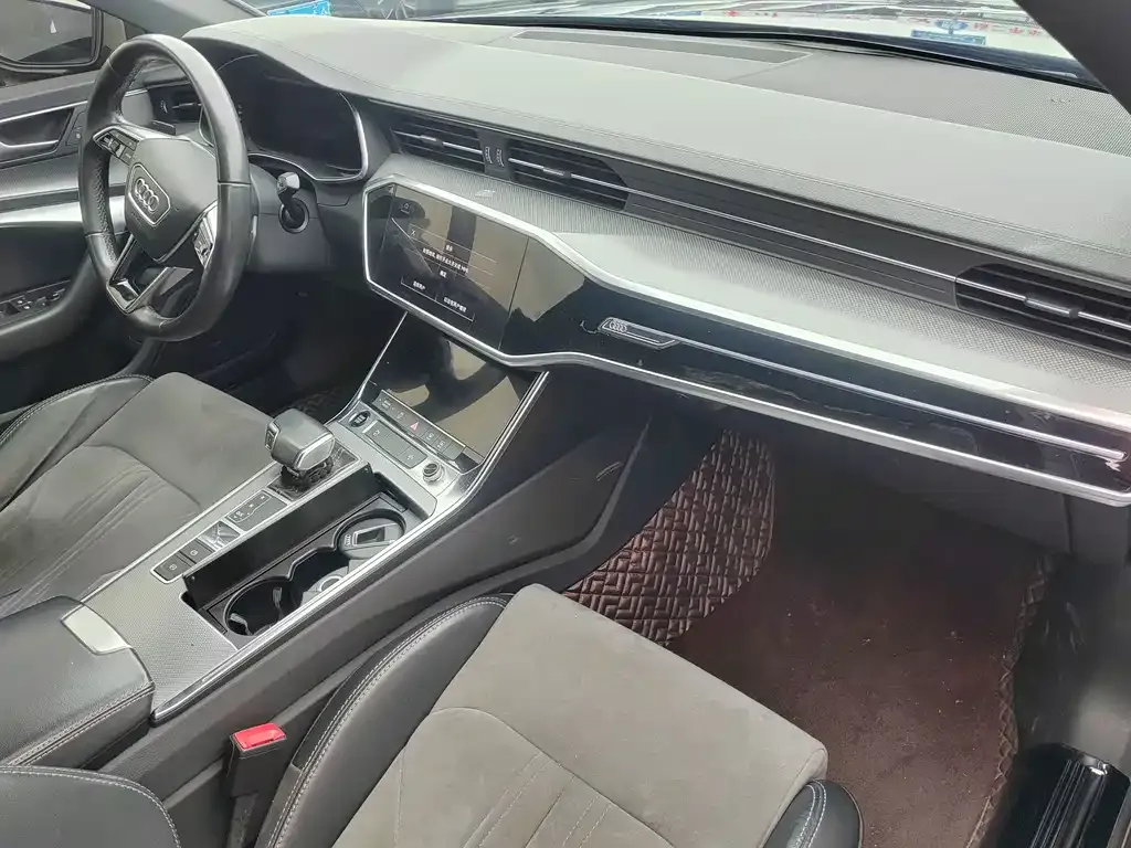 Audi A6L 2022 из CN, фото 3