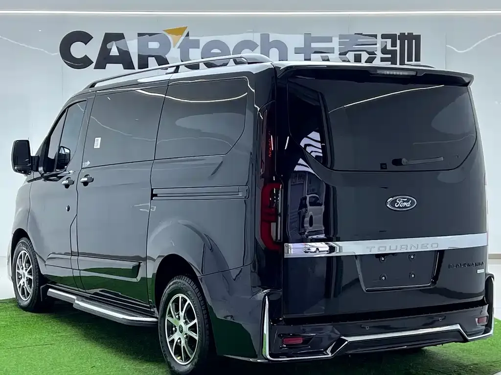 Ford Tourneo 2024 из CN, фото 10