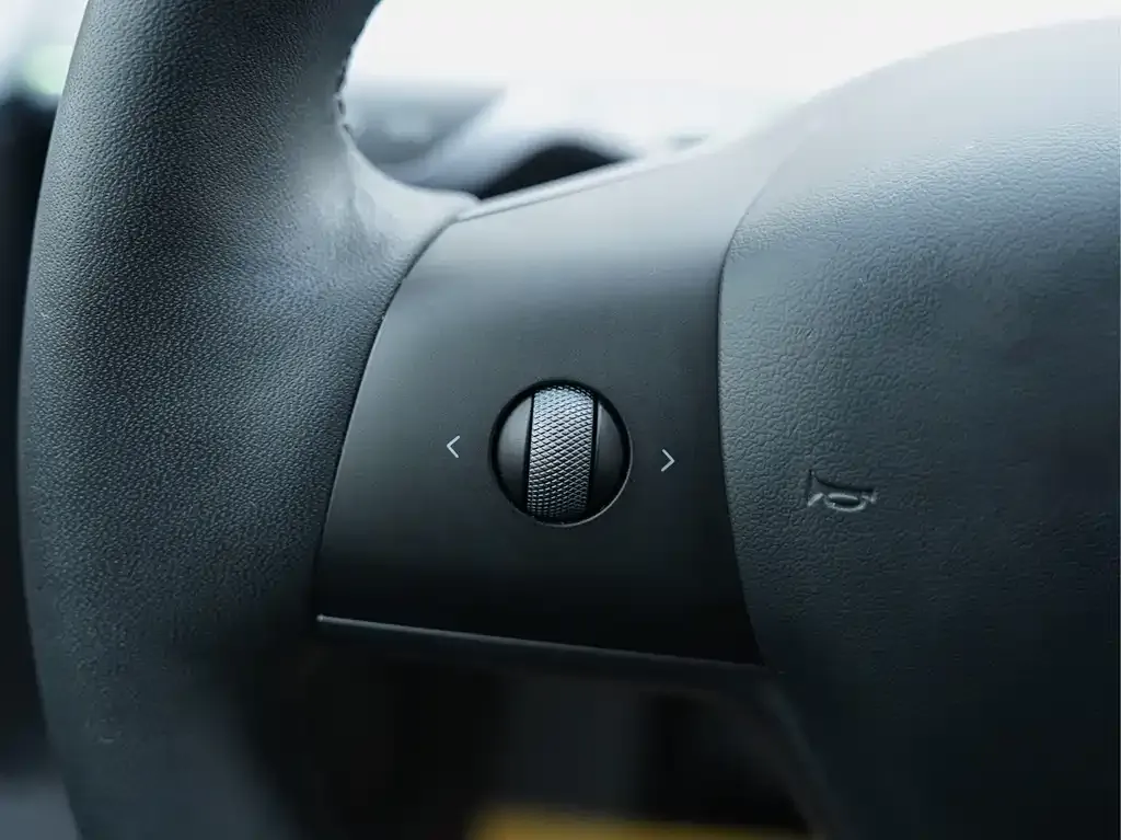 Tesla Model Y 2024 из CN, фото 9
