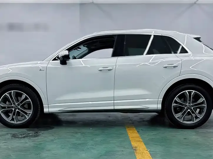 Audi Q3 2022 из CN, фото 7