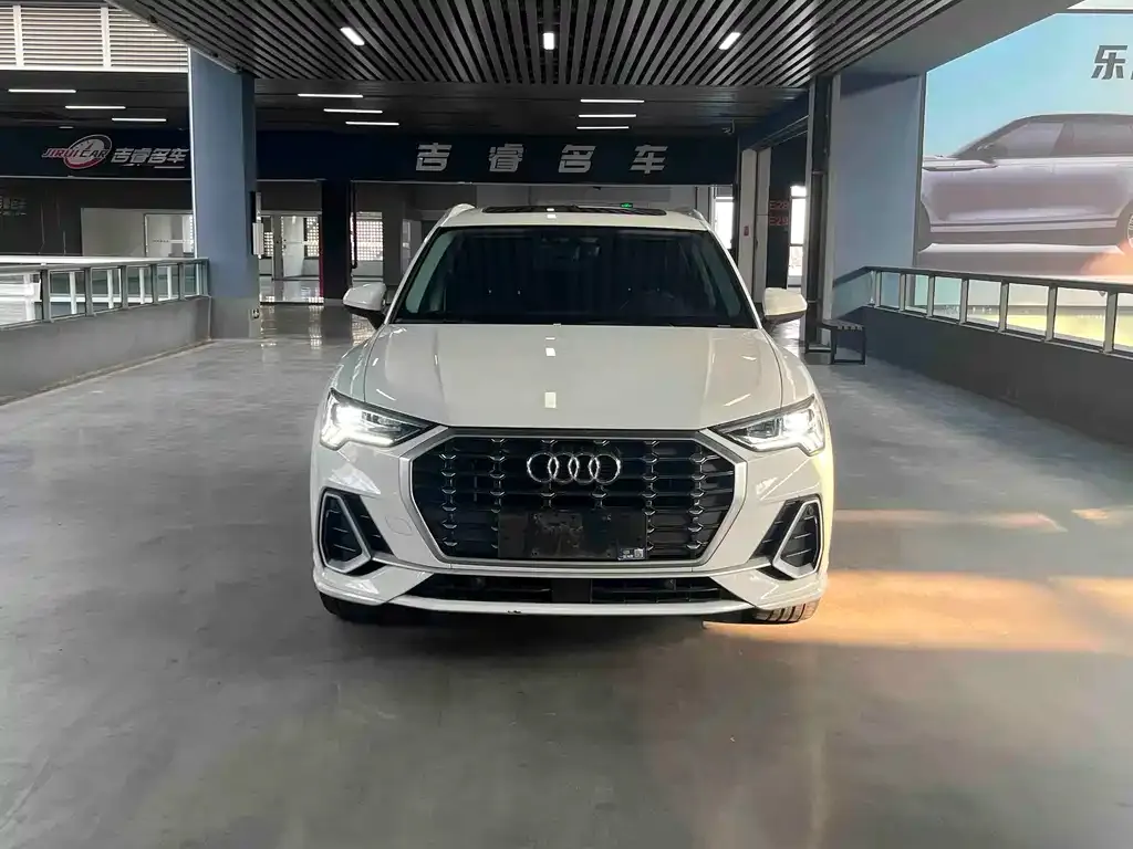 Audi Q3 2022 из CN, фото 5
