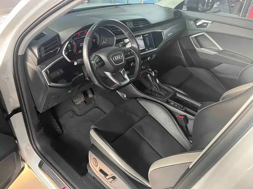 Audi Q3 2022 из CN, фото 10