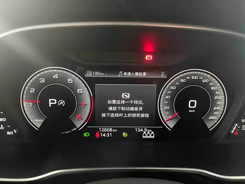 Audi Q3 2022 из CN, фото 2