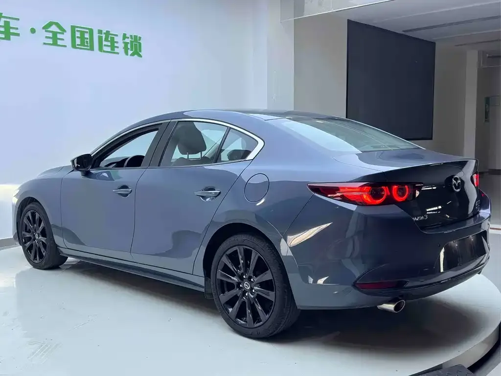 Mazda 3 Axela 2022 из CN, фото 4