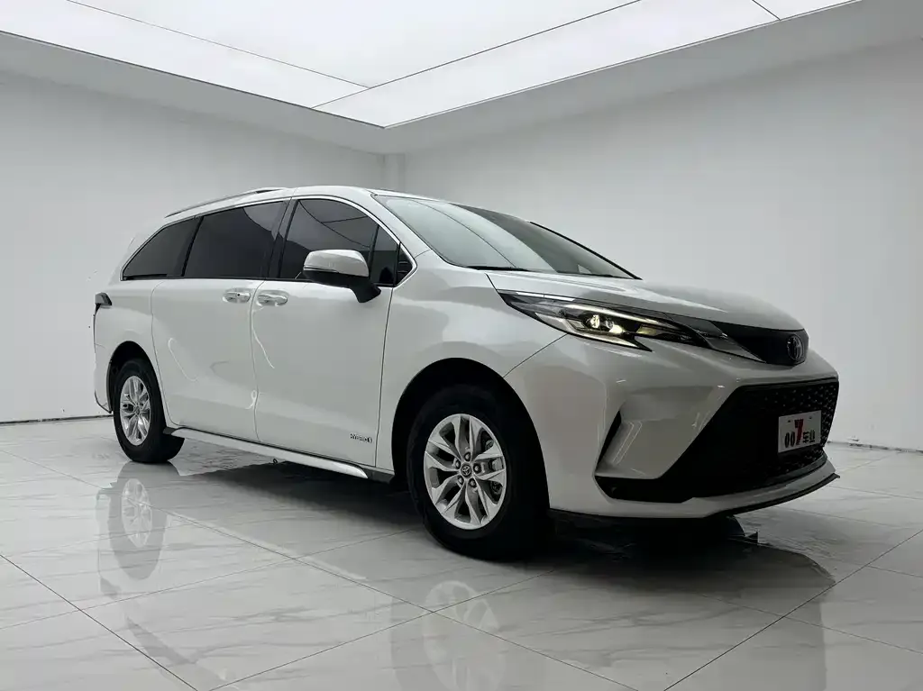 Toyota Granvia 2024 из CN, фото 3