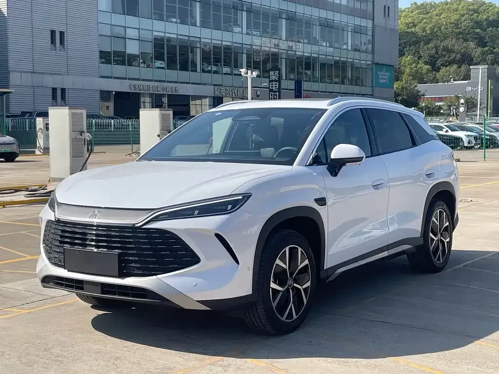 BYD L DM-i 2026 из CN, фото 1