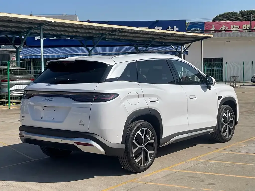 BYD L DM-i 2026 из CN, фото 9