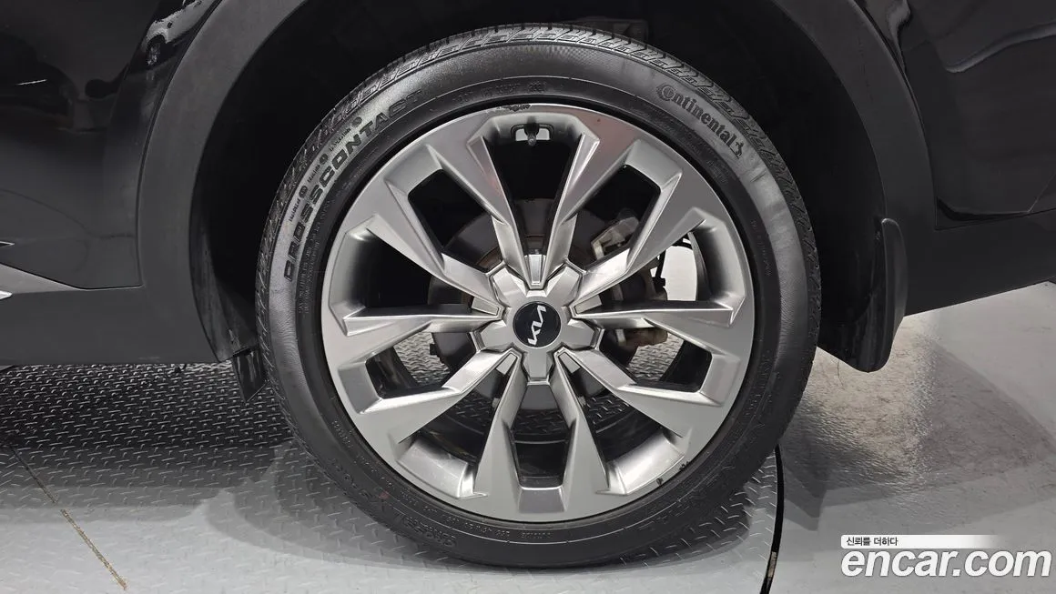 Kia Sorento — фото 7