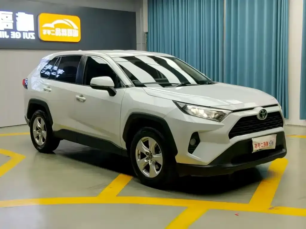 Toyota RAV4 2022 из CN, фото 3