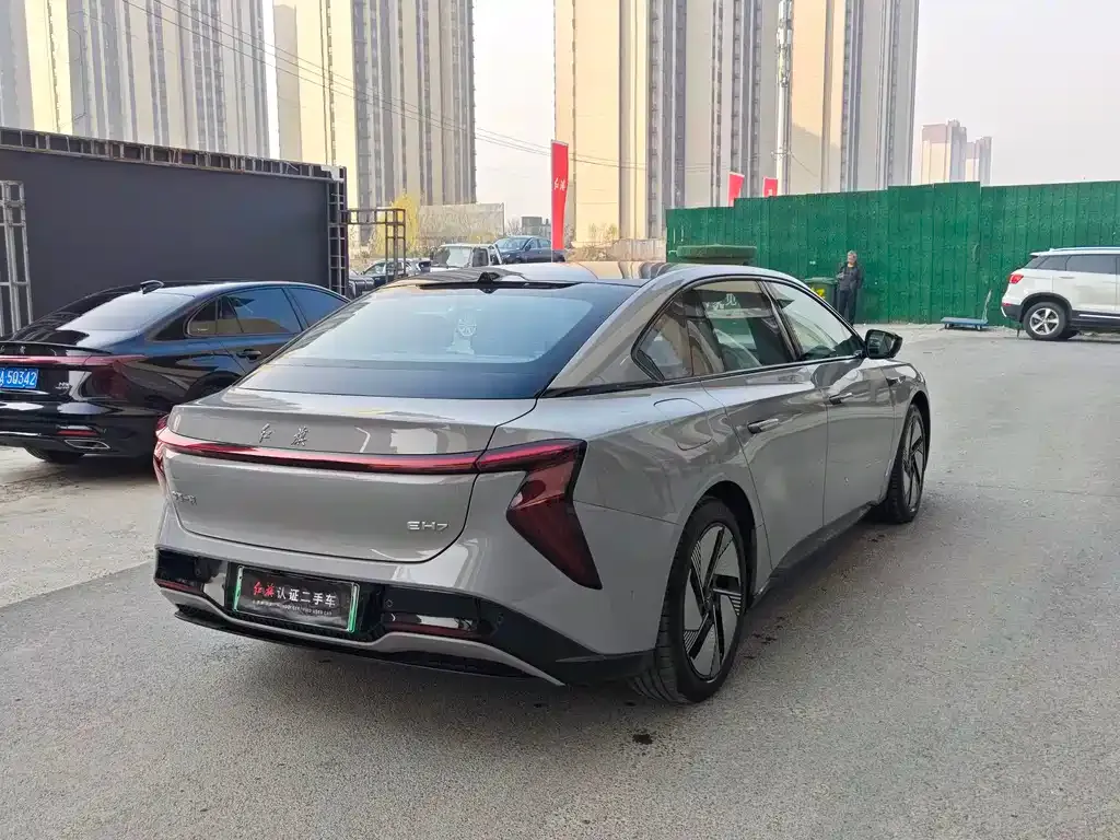 Hongqi EH7 2025 из CN, фото 5