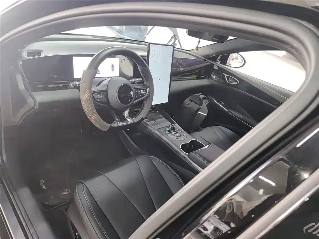 BYD Seal — фото 9
