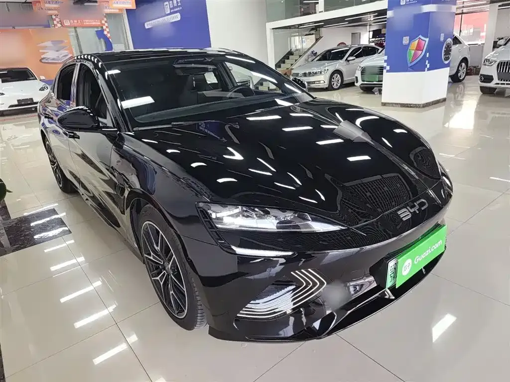 BYD Seal — фото 8