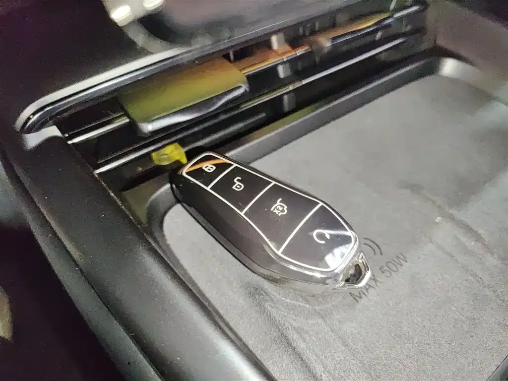 BYD Seal — фото 6