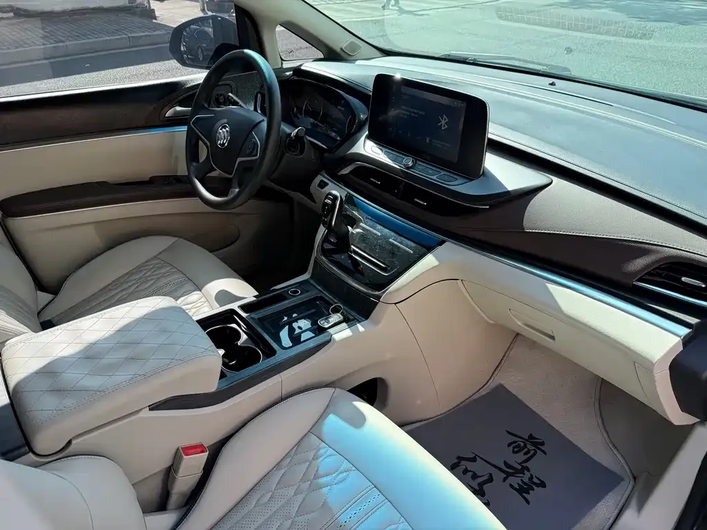 Buick GL8 2022 из CN, фото 6