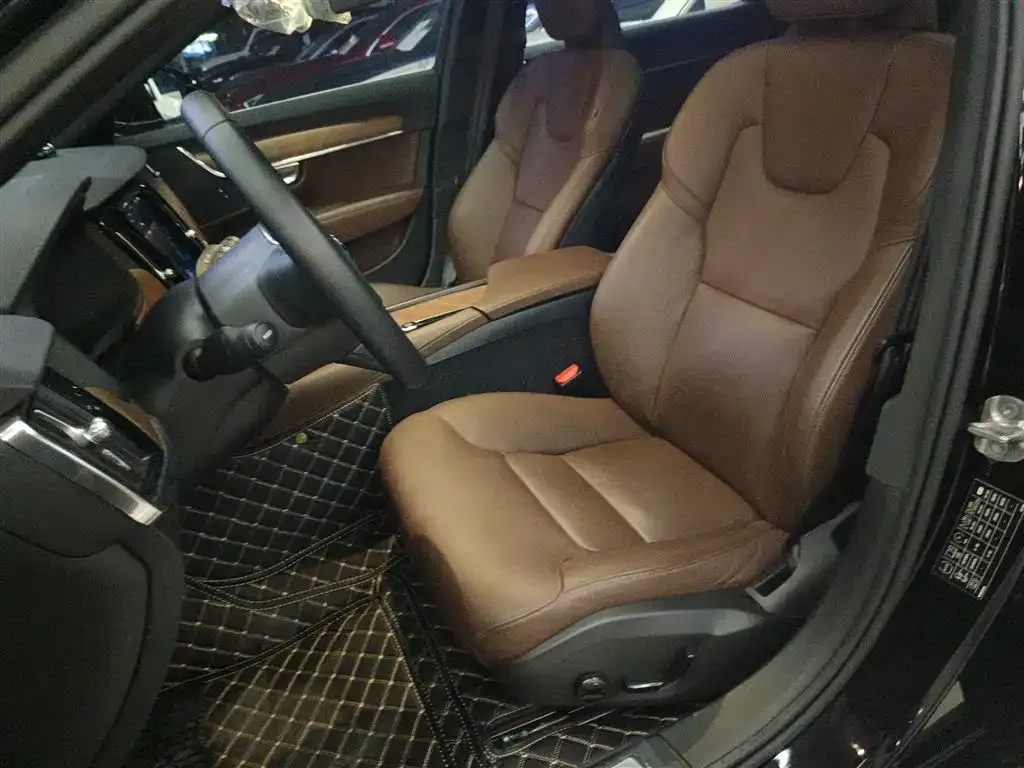 Volvo S90 2024 из CN, фото 7