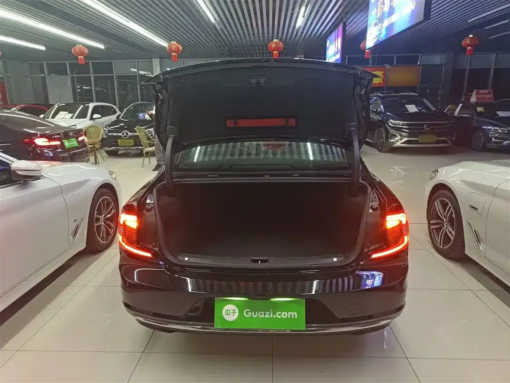 Volvo S90 2024 из CN, фото 10