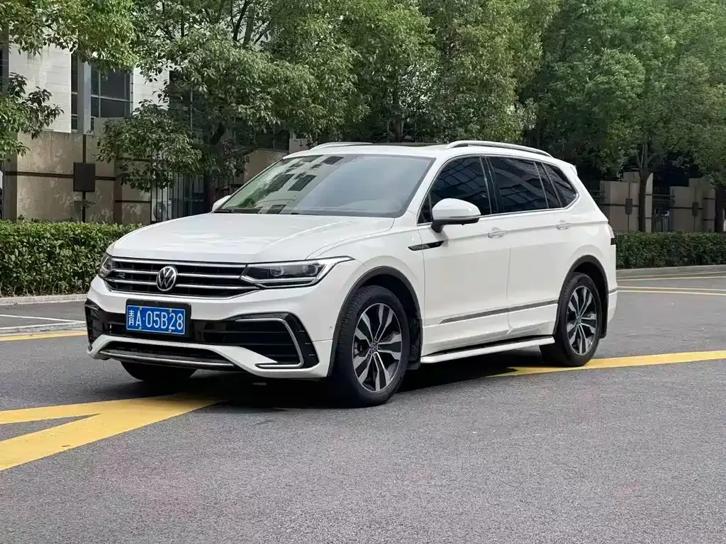 Volkswagen Tiguan L 2023 из CN, фото 8