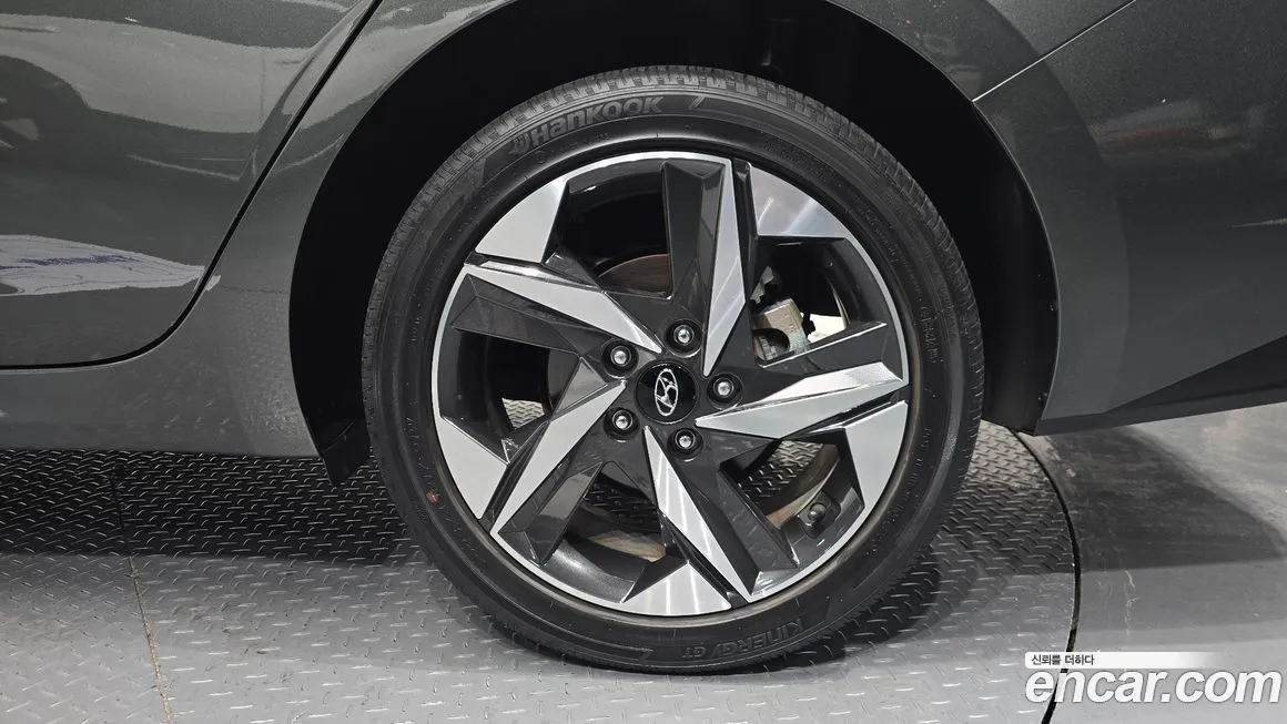 Hyundai AVANTE — фото 6