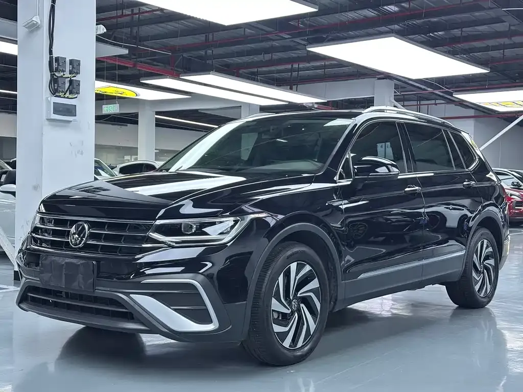 Volkswagen Tiguan L 2022 из CN, фото 1