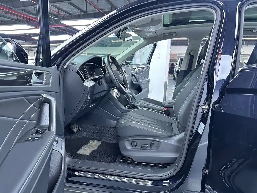 Volkswagen Tiguan L 2022 из CN, фото 4
