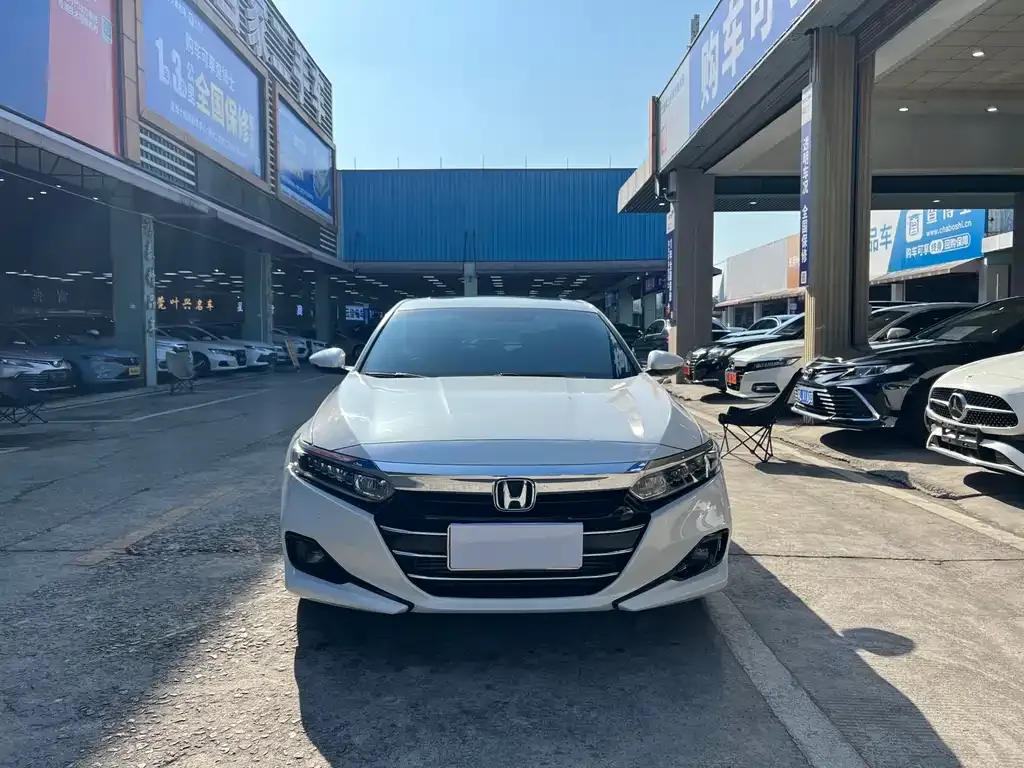 Honda Accord 2023 из CN, фото 10