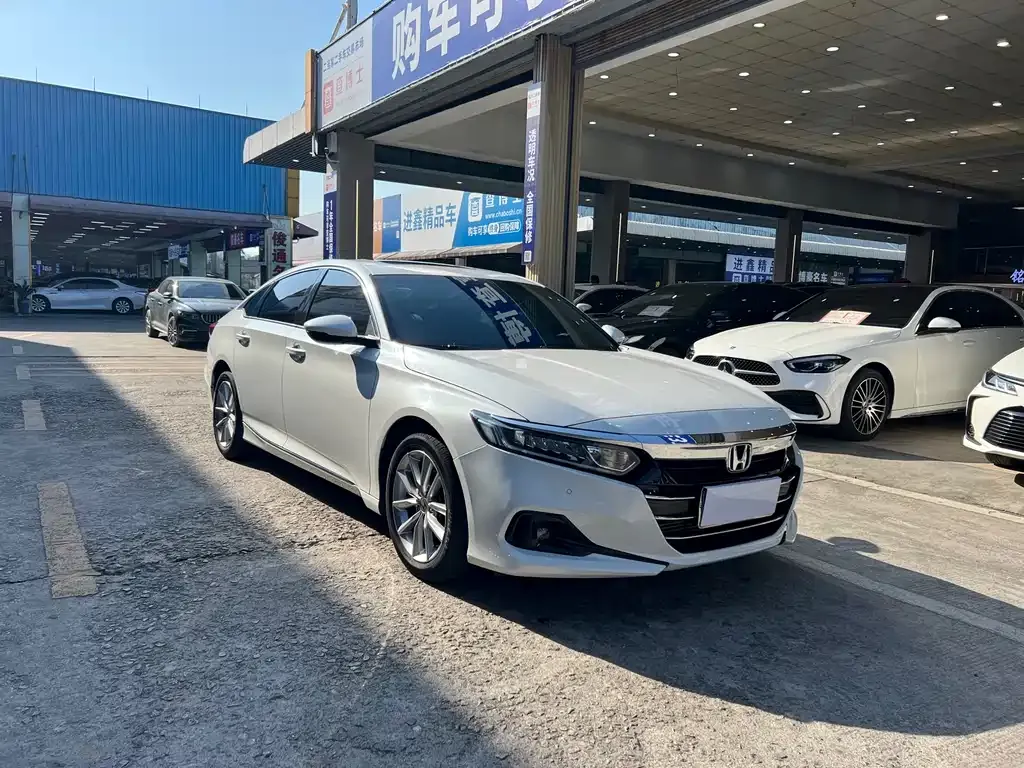Honda Accord 2023 из CN, фото 9