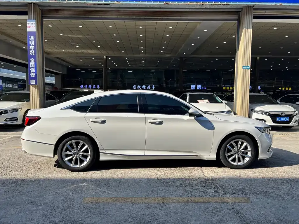 Honda Accord 2023 из CN, фото 8