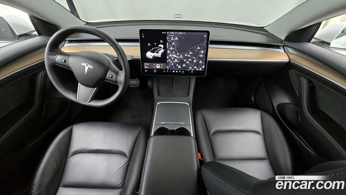 Tesla Model 3 — фото 9