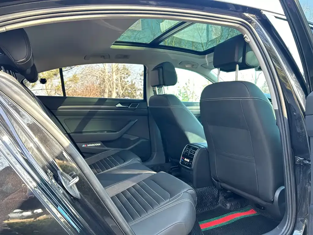 Volkswagen Magotan 2021 из CN, фото 2