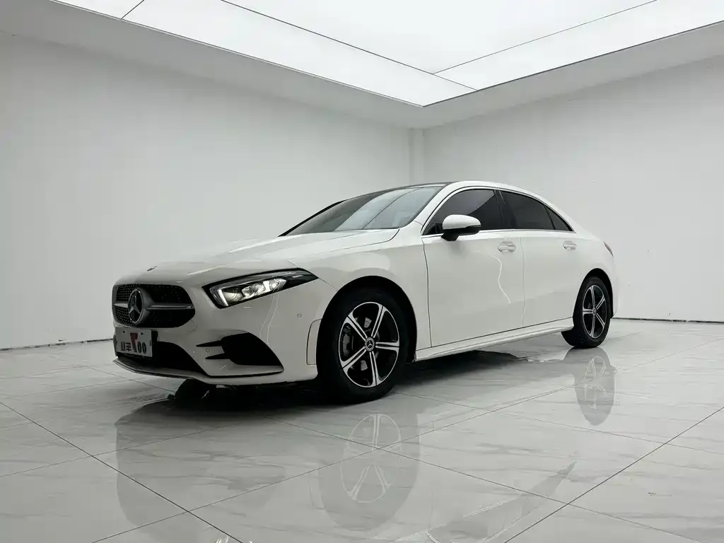 Mercedes-Benz A-Class — фото 1
