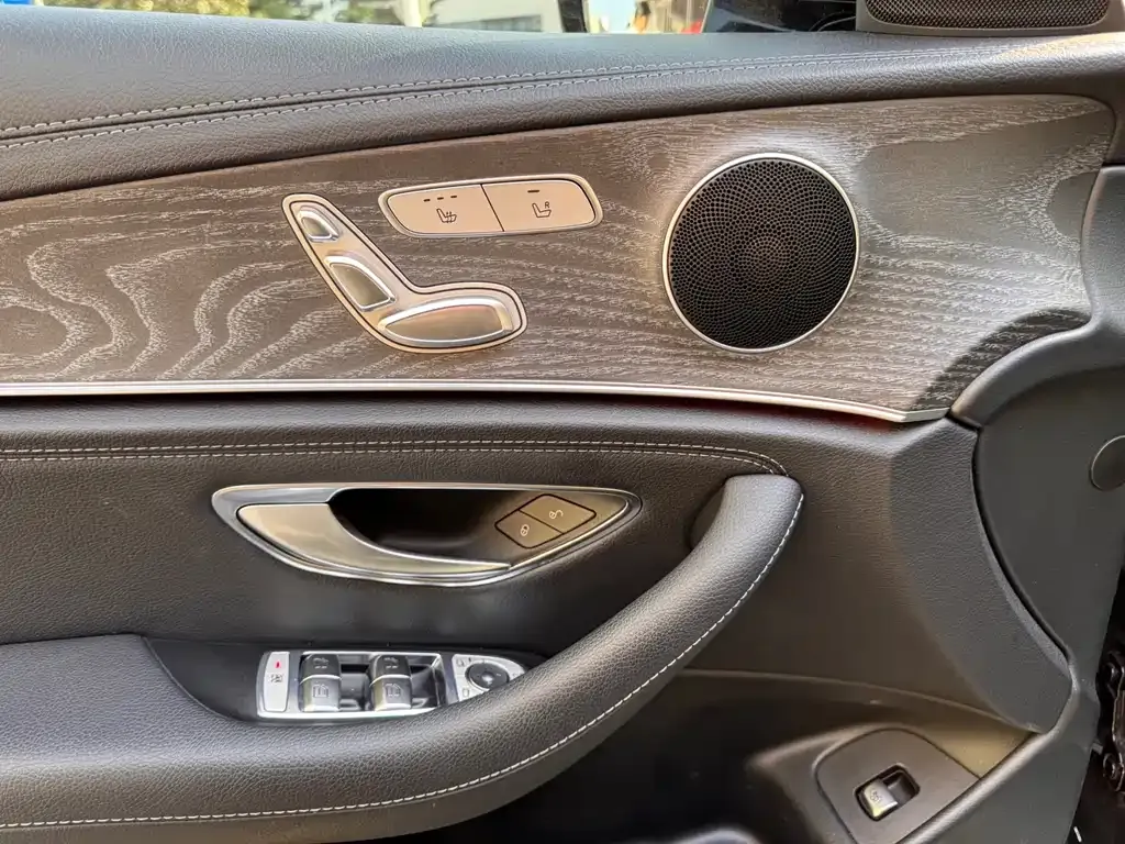 Mercedes-Benz E-Class 2022 из CN, фото 3