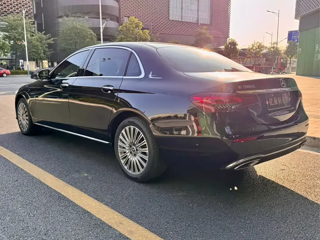 Mercedes-Benz E-Class 2022 из CN, фото 4