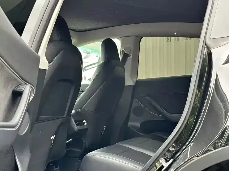 Tesla Model Y 2022 из CN, фото 5