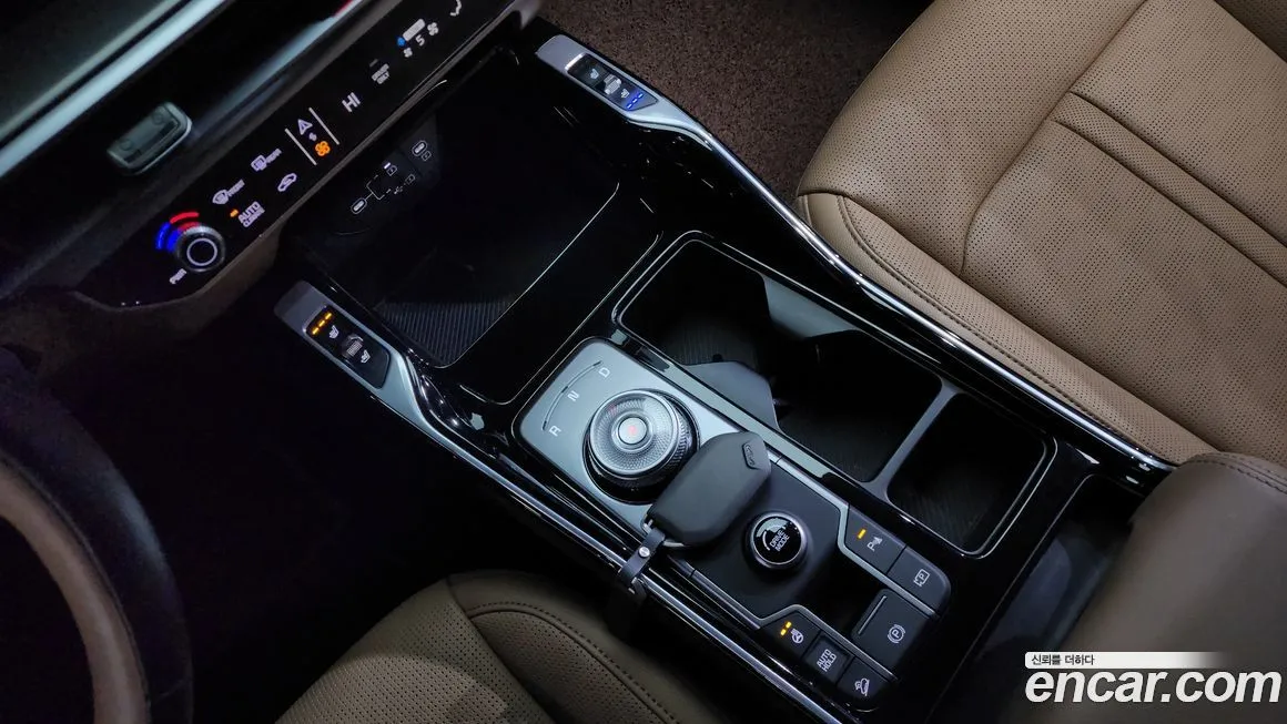 Kia Sorento — фото 8