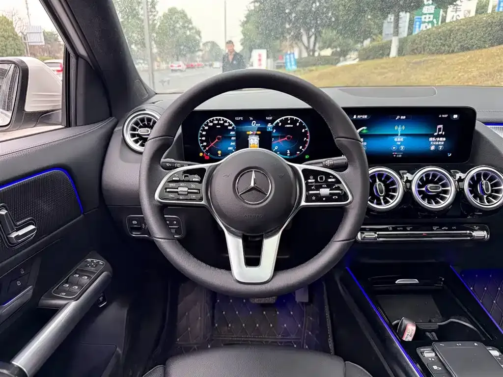 Mercedes-Benz GLA 2023 из CN, фото 2