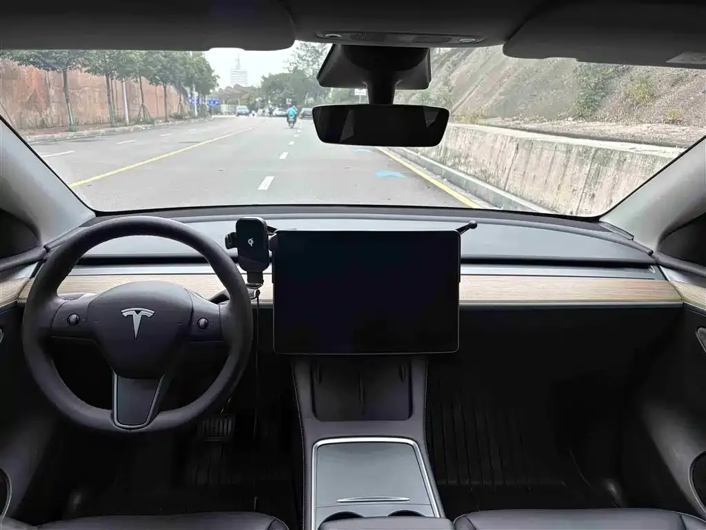 Tesla Model Y 2022 из CN, фото 9