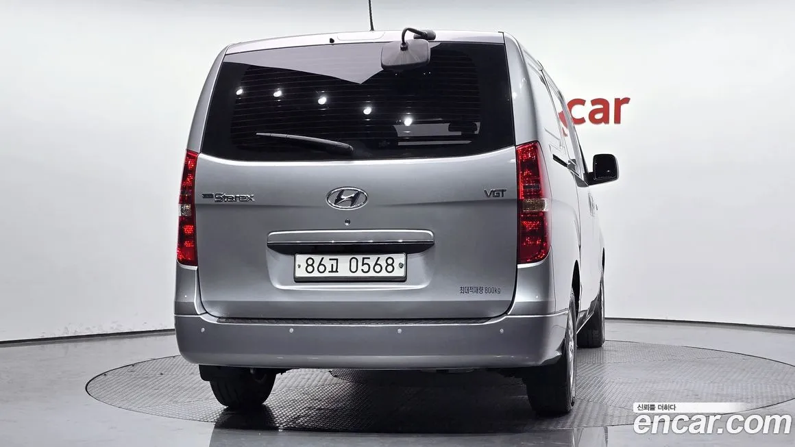 Hyundai Starex — фото 4