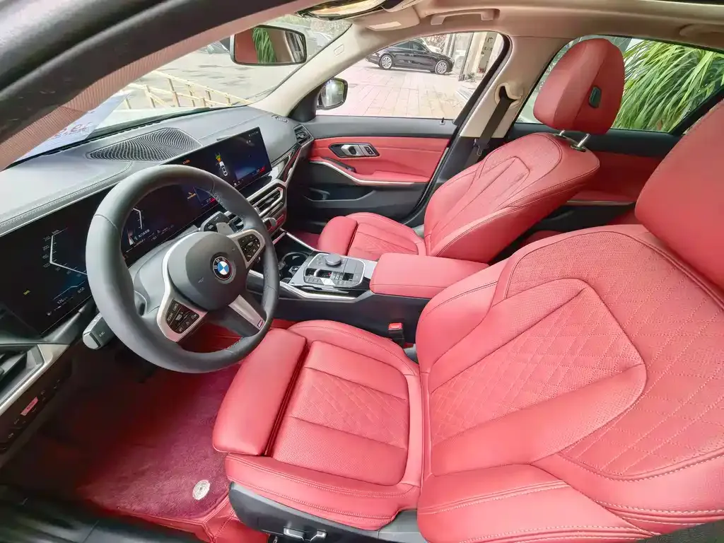BMW 3 Series 2024 из CN, фото 3