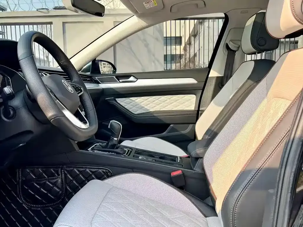 Volkswagen Magotan 2024 из CN, фото 5
