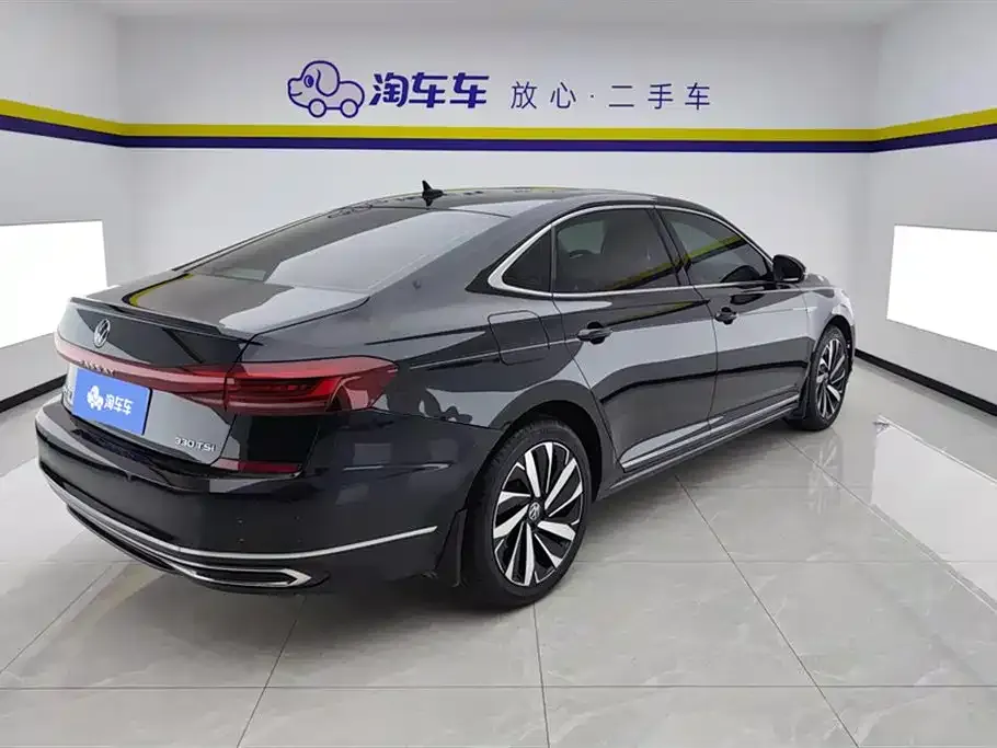 Volkswagen Passat 2023 из CN, фото 3