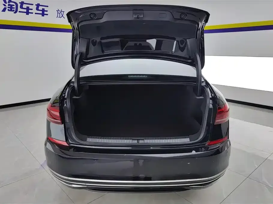 Volkswagen Passat 2023 из CN, фото 4