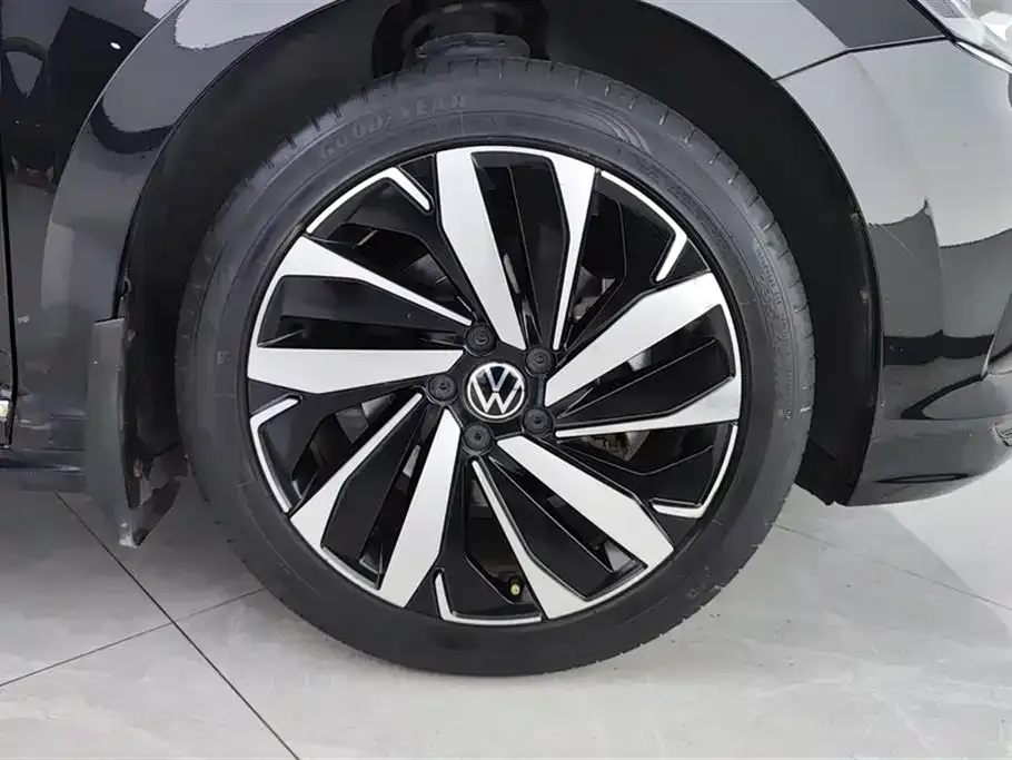 Volkswagen Passat 2023 из CN, фото 6