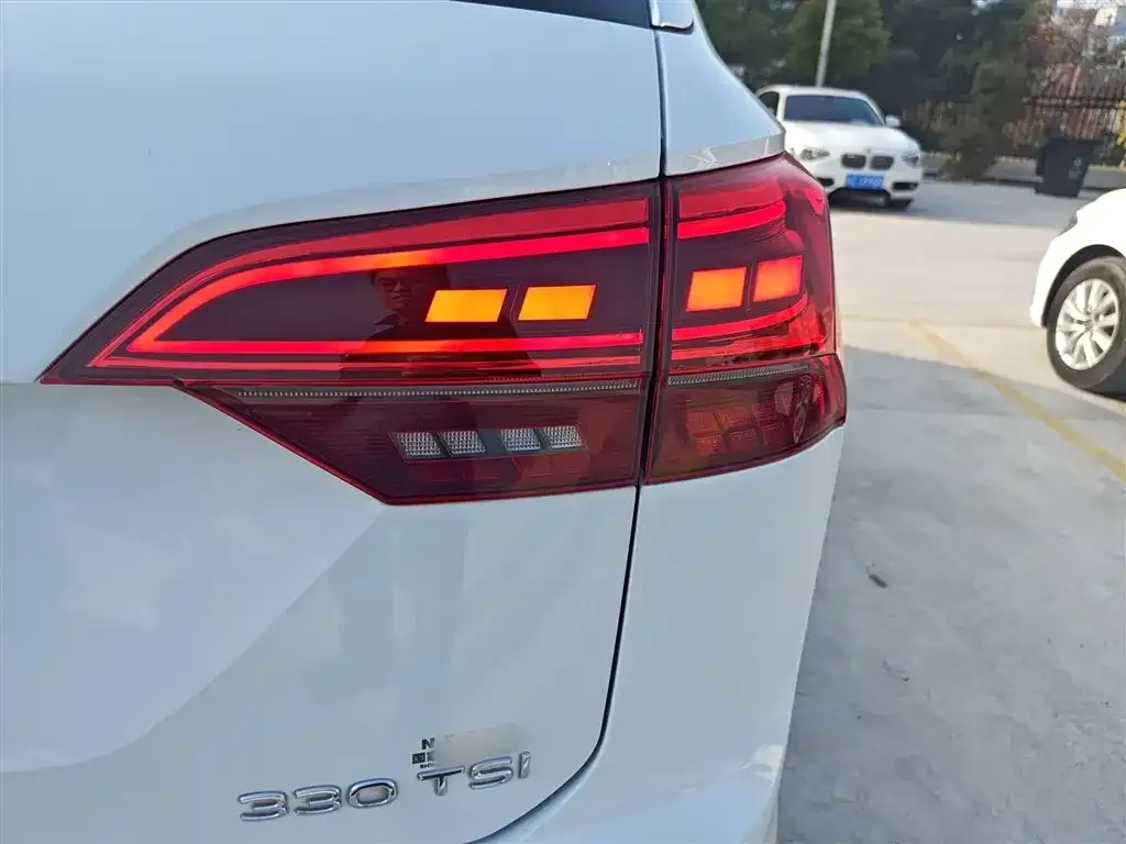 Volkswagen Tayron 2022 из CN, фото 2