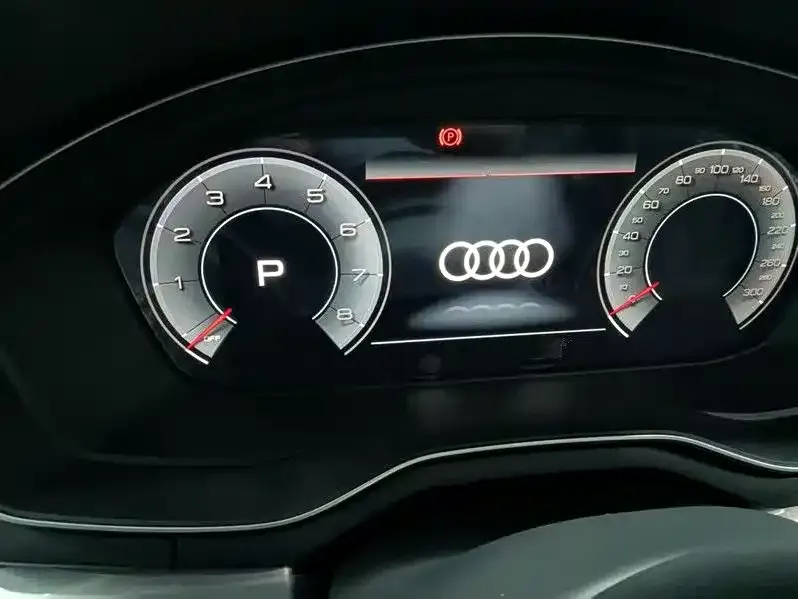 Audi A4L 2025 из CN, фото 2