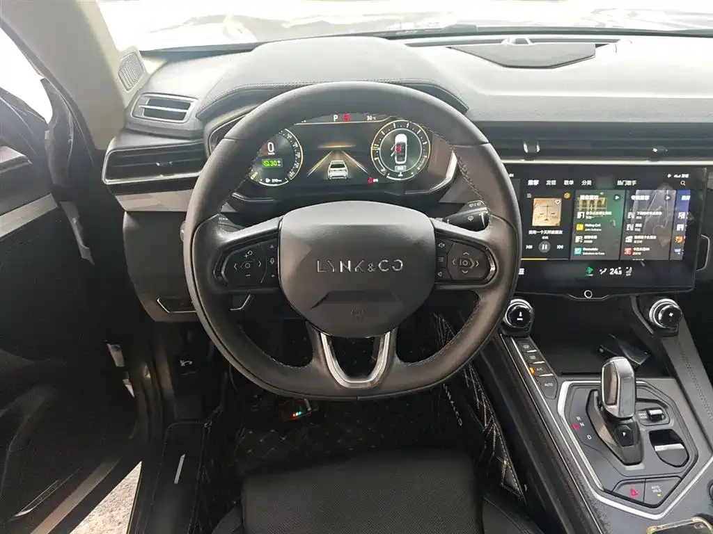 Lynk & Co 01 2021 из CN, фото 3