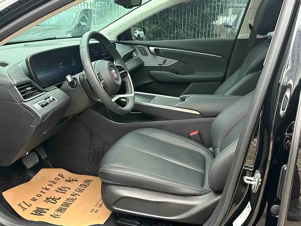 Buick LaCrosse 2025 из CN, фото 3