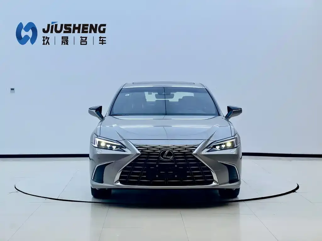 Lexus ES 2025 из CN, фото 2